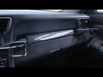 Car image 29