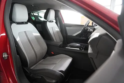 Car image 40