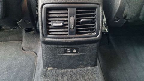 Car image 38