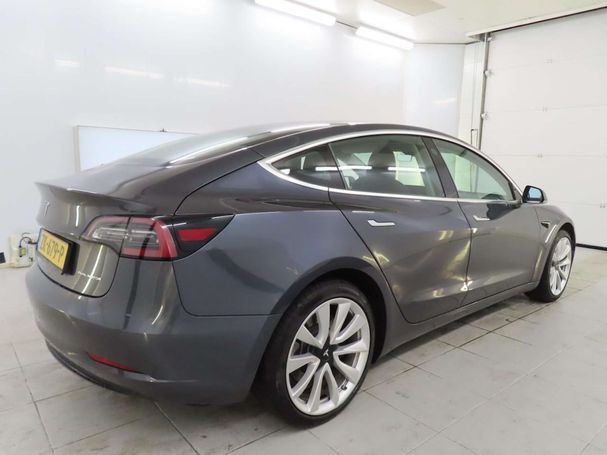 Tesla Model 3 Long Range AWD 155 kW image number 2