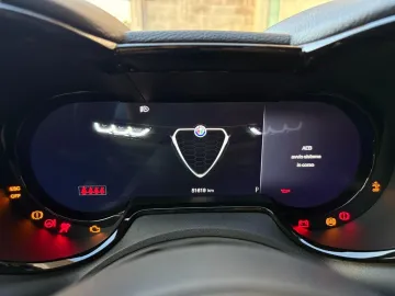 Car image 28