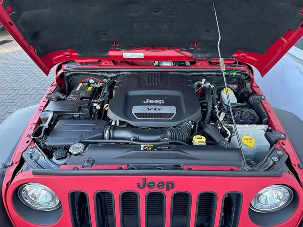 Jeep Wrangler Unlimited 3.6 V6 Sahara 209 kW image number 16