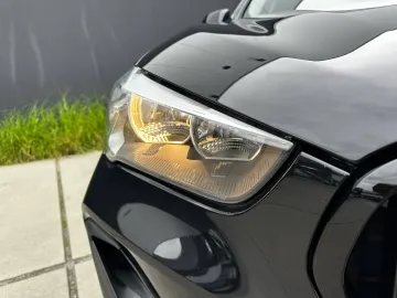 Car image 39