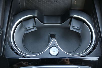 Car image 37