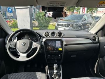 Car image 11