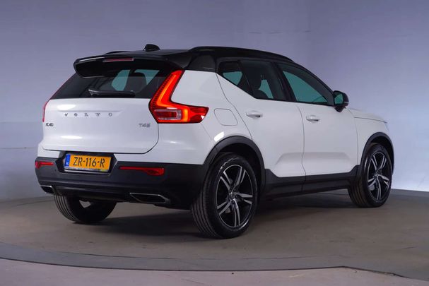 Volvo XC40 T4 140 kW image number 34