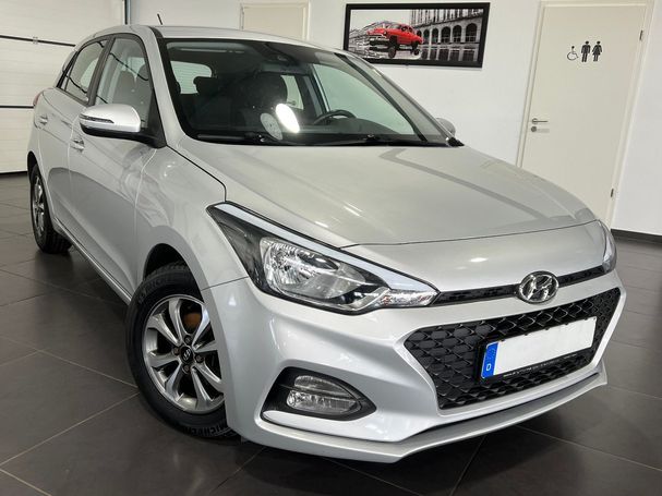 Hyundai i20 Blue 1.2 62 kW image number 8