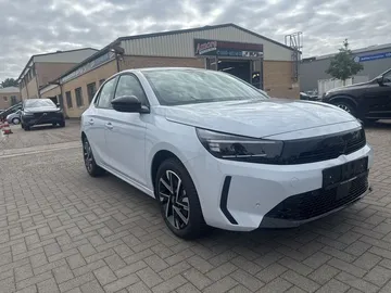 Car image 25