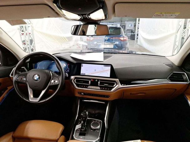 BMW 330i Touring 215 kW image number 6