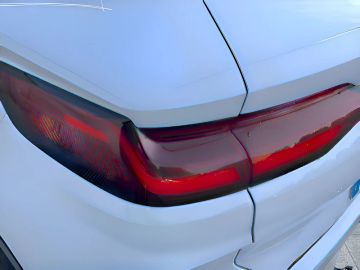 Car image 27