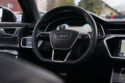 Car image 28