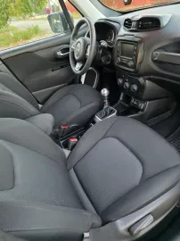 Car image 27