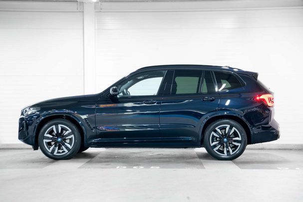 BMW iX3 M Sport 210 kW image number 4