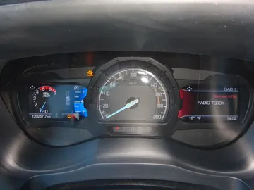 Car image 33