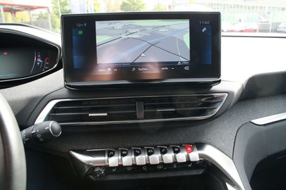 Car image 29