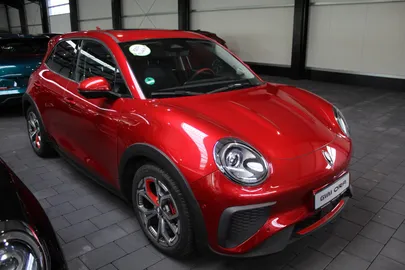 Car image 2