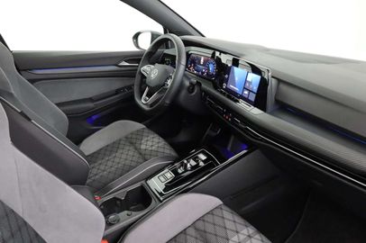 Car image 37