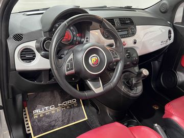 Car image 14