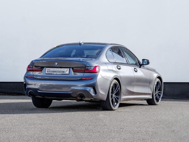 BMW 318i M Sport 115 kW image number 4