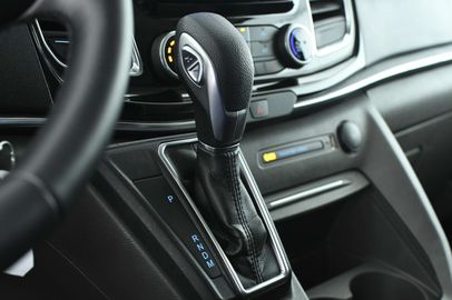 Car image 30