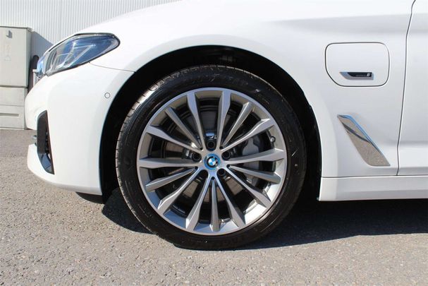 BMW 530 xDrive 215 kW image number 9