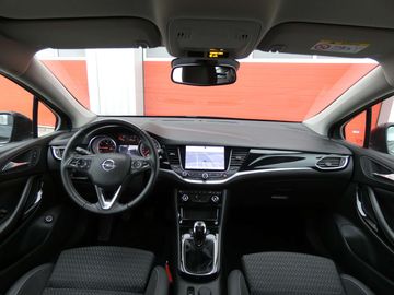 Car image 12