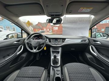 Car image 22