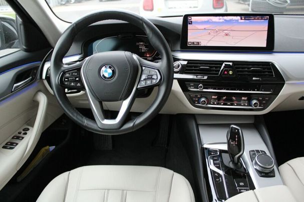 BMW 530d Touring 210 kW image number 5