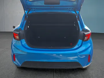Car image 19