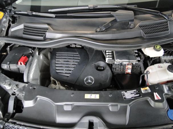 Mercedes-Benz V 220 120 kW image number 33