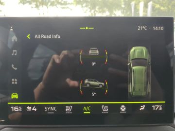 Car image 29