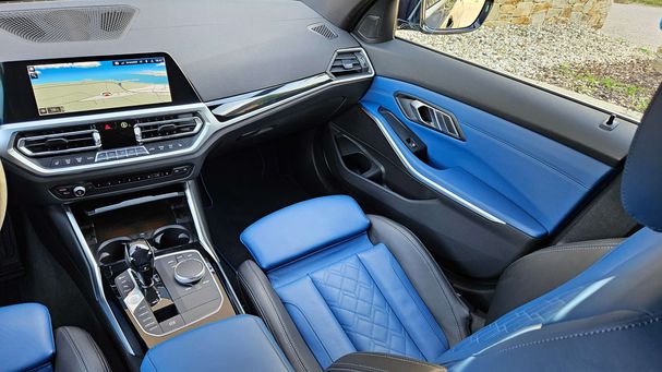 BMW 330d Touring xDrive 195 kW image number 23