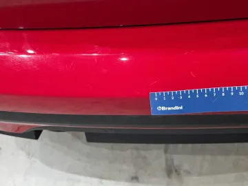 Car image 32