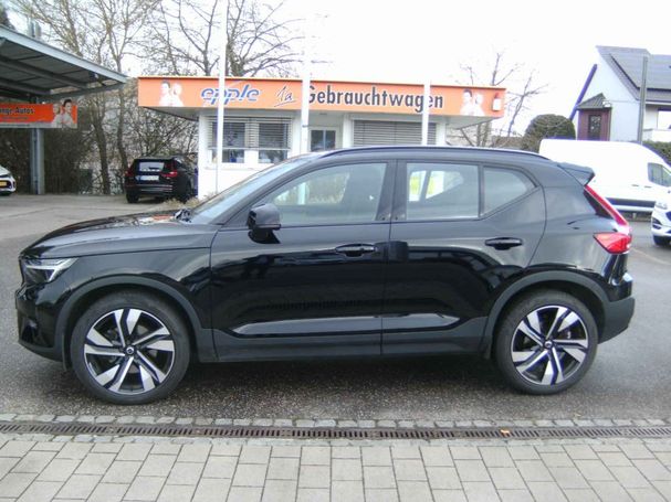 Volvo XC40 B4 Dark DKG 145 kW image number 2