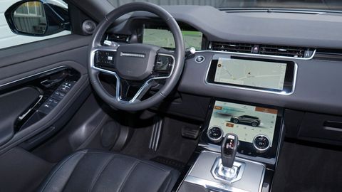 Car image 26