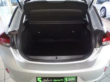 Car image 29