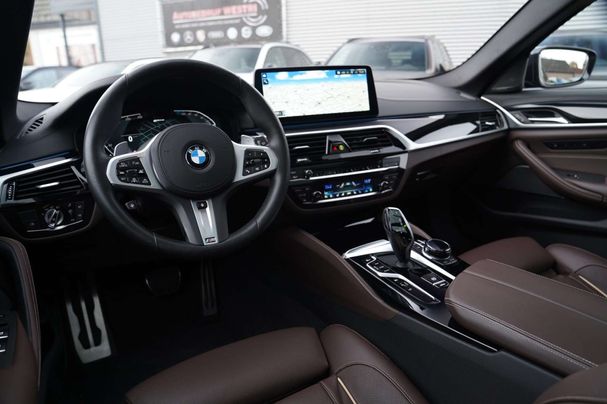 BMW 530i Touring xDrive 185 kW image number 7