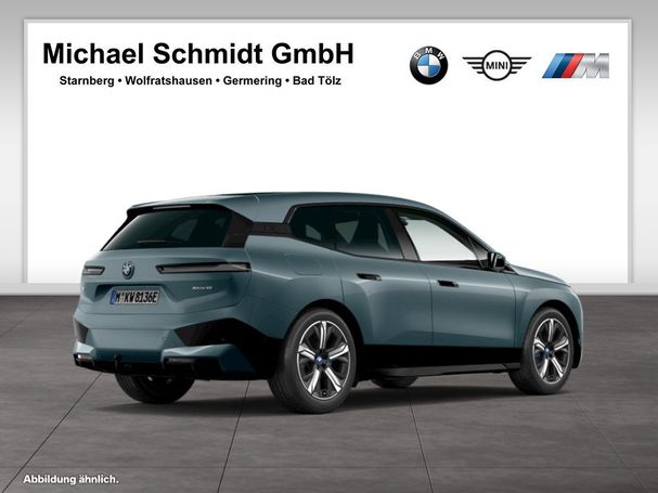 BMW iX xDrive40 240 kW image number 2