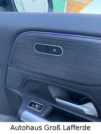 Car image 37