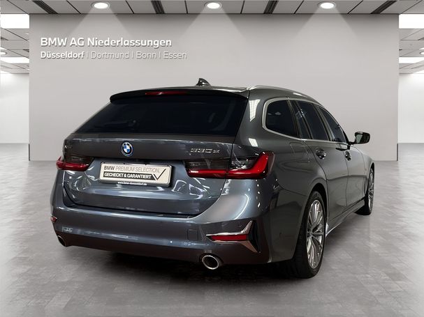 BMW 330e Touring xDrive 215 kW image number 4