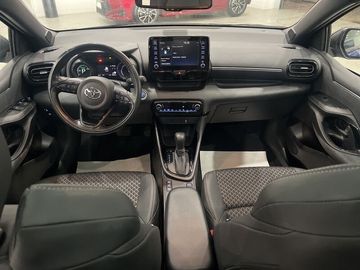 Car image 15