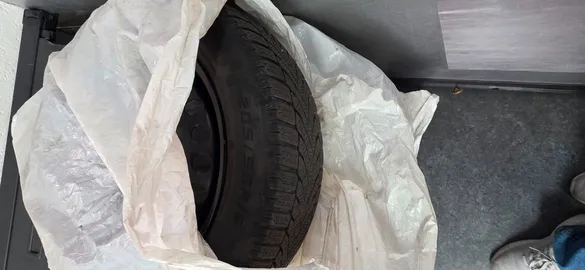 Car image 10