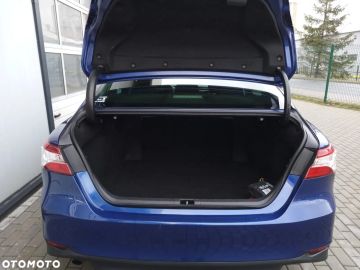 Car image 36