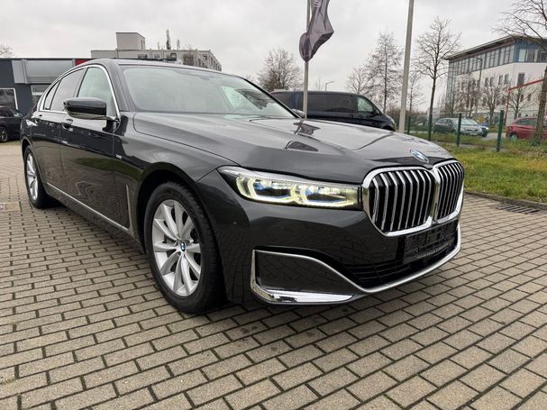 BMW 740d xDrive 235 kW image number 1