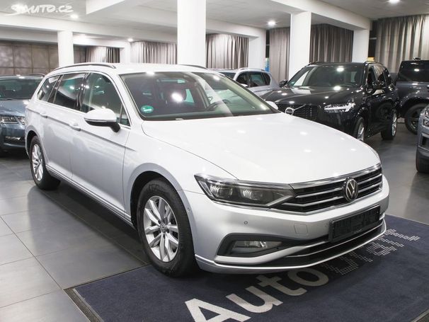 Volkswagen Passat Variant 2.0 TDI DSG 110 kW image number 2