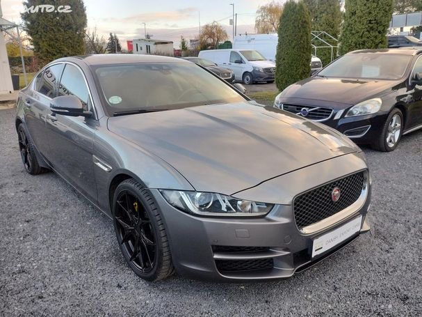 Jaguar XE 132 kW image number 2