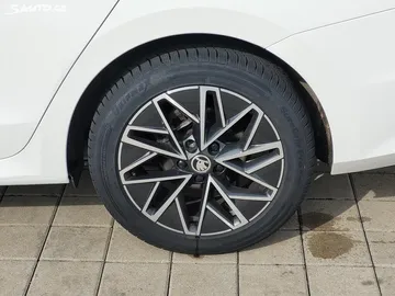 Car image 25