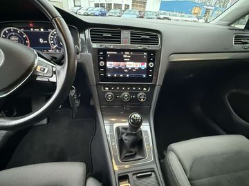 Car image 25