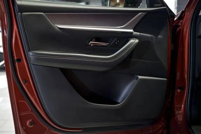 Car image 40