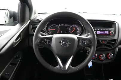 Car image 37
